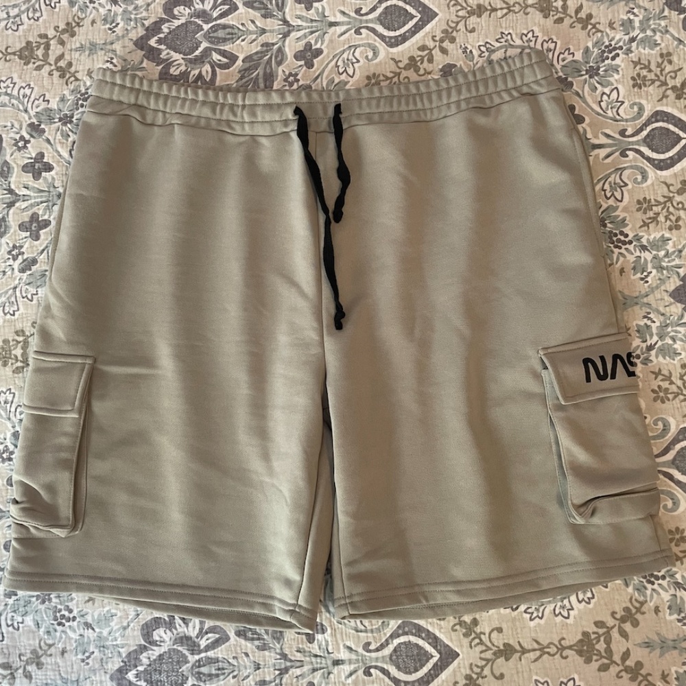 NASA Athletic Shorts Gray Men 2XL Gym Training Running BRAND NEW